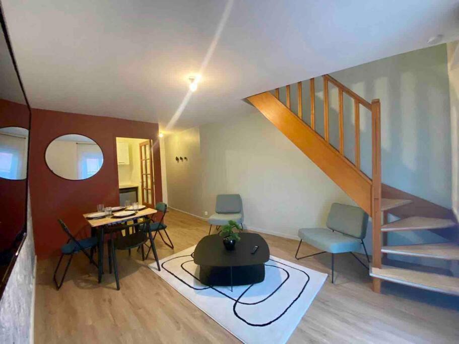 Le T2 Du Theatre Apartment Meaux Bagian luar foto